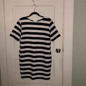 Striped dress w/ pockets